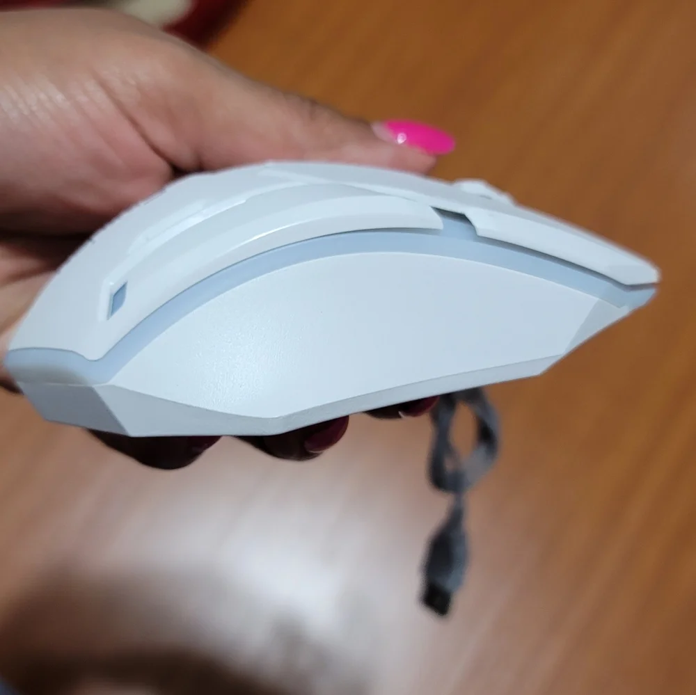 Skylion White Gaming Mouse With L.E.D Lights
